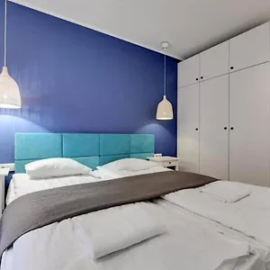 https://golden-apartmentst15.gdanskhotel.org
