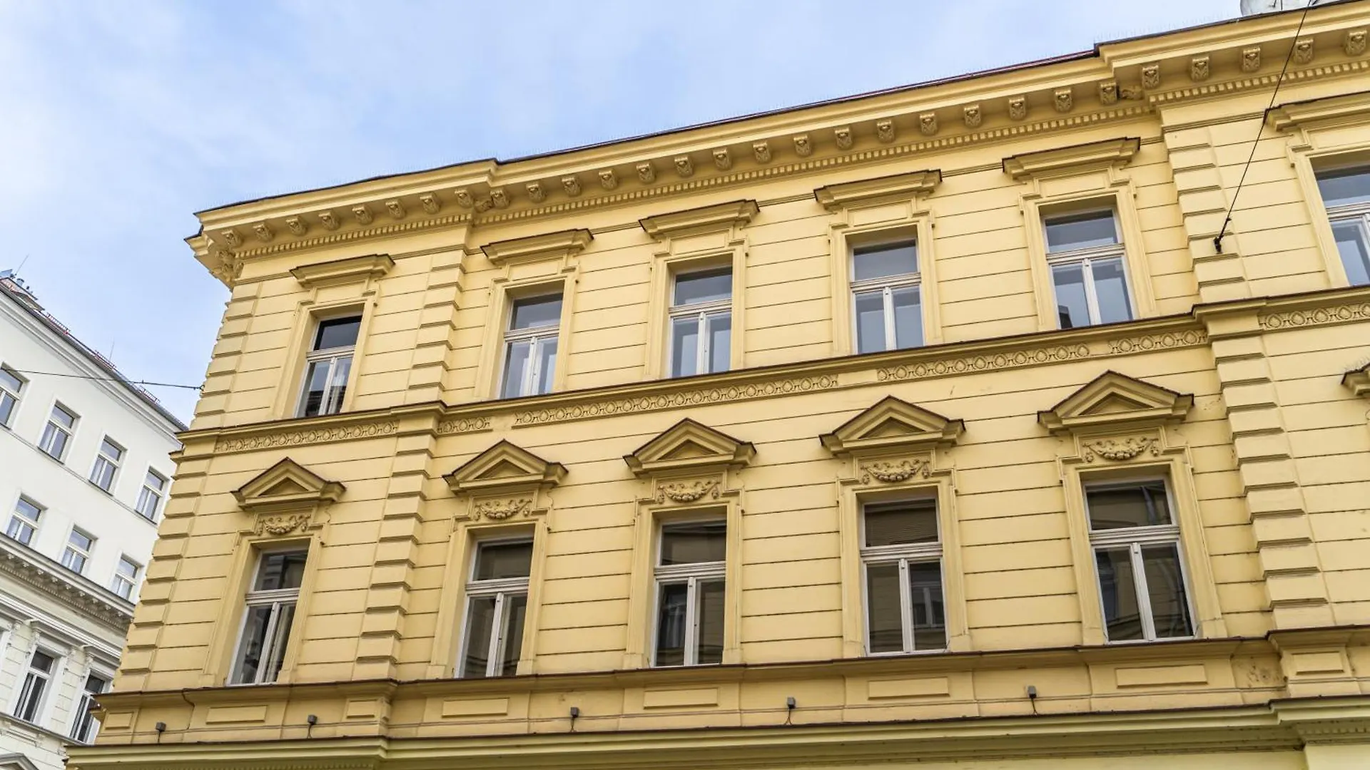 Apartments Kamenicka 23 Praga Czechy