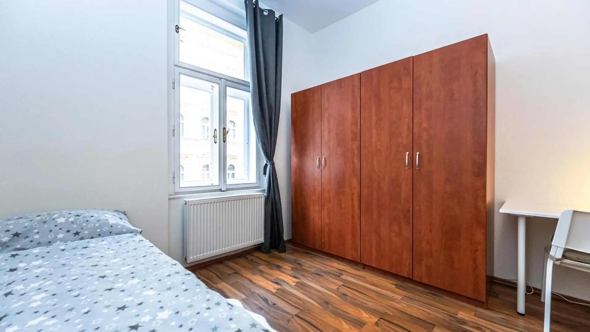 Apartments Kamenicka 23 Praga