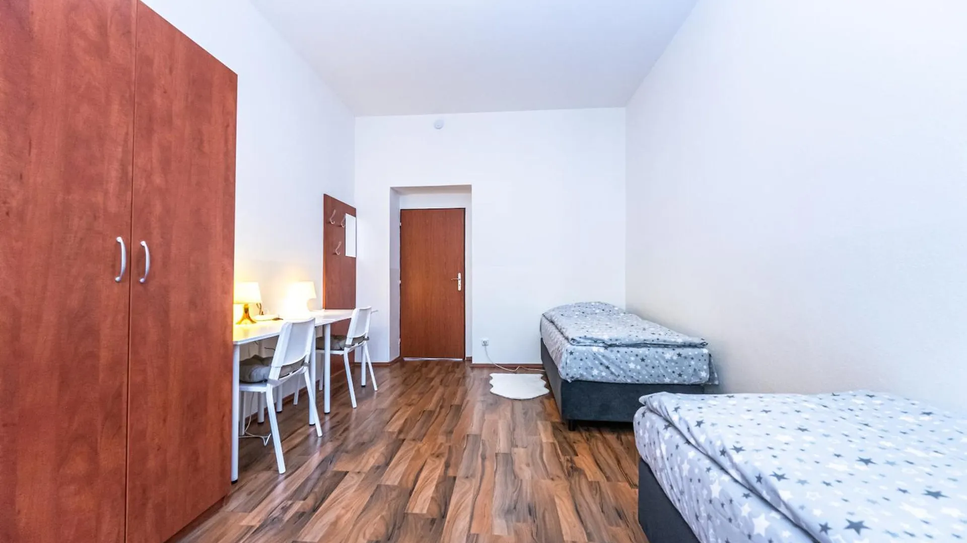 Apartments Kamenicka 23 Prag