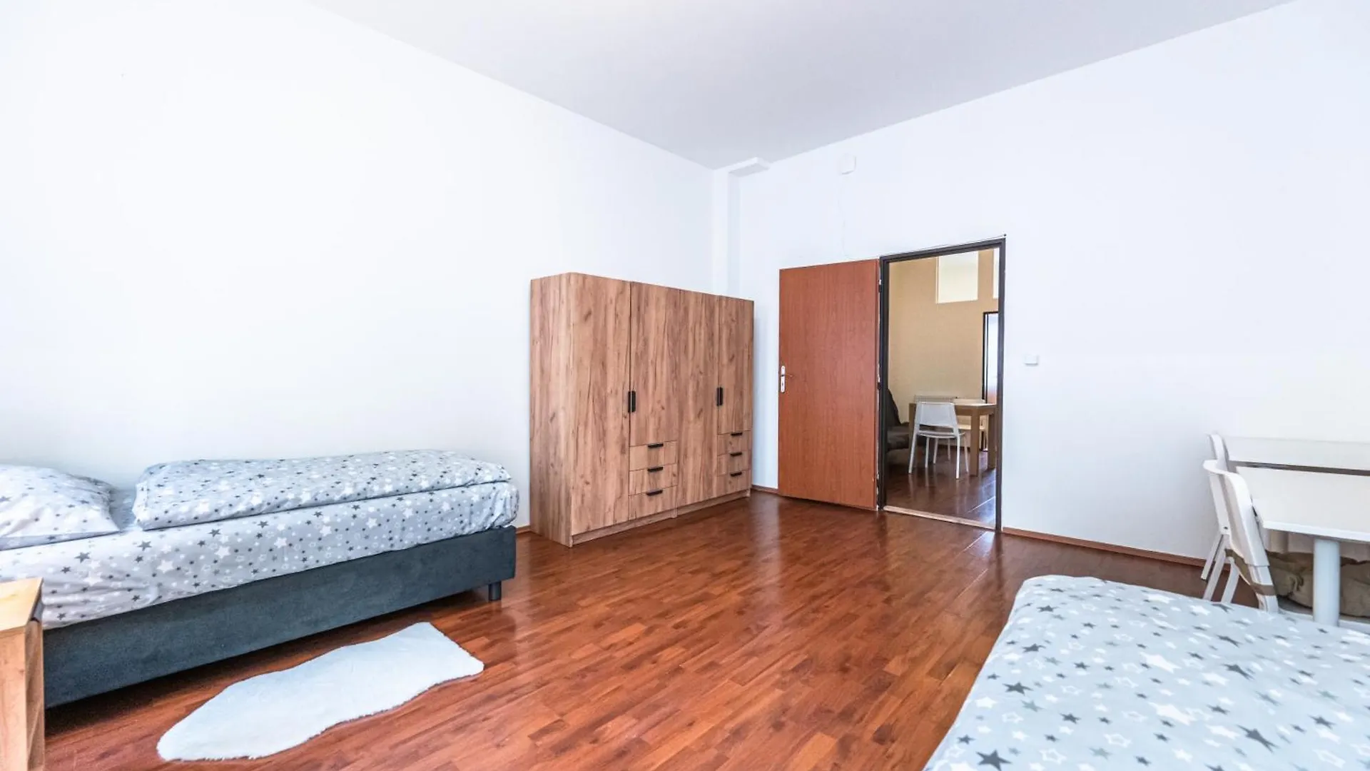 Apartments Kamenicka 23 Praga Czechy