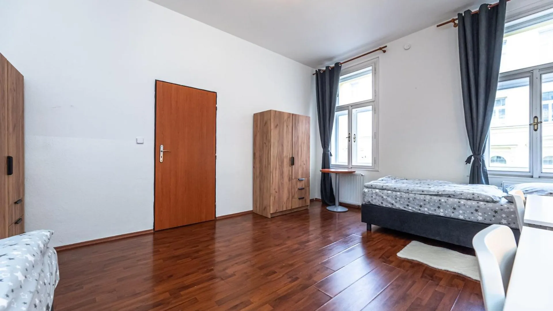 Apartments Kamenicka 23 Praga Czechy